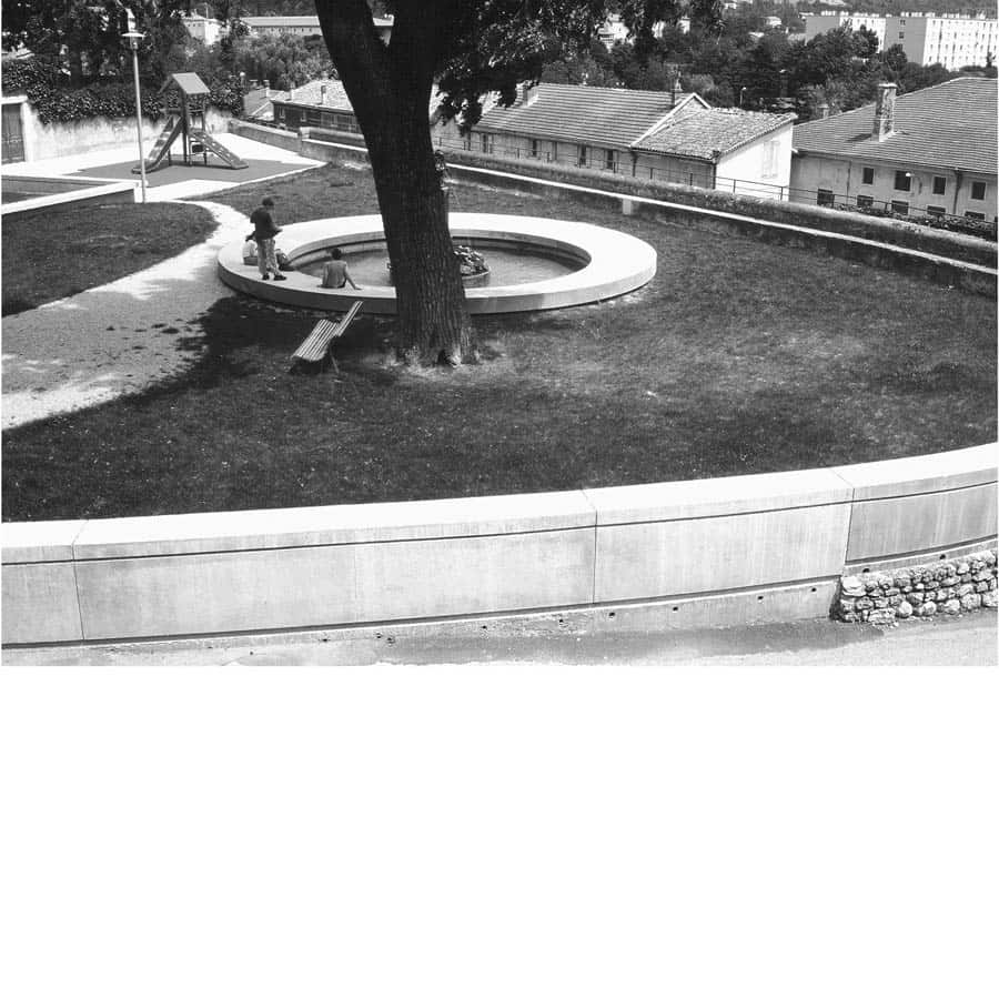 Architecture, CHAPUIS ROYER ARCHITECTES, DIE, aménagement urbain, placette, mobilier béton et métallique