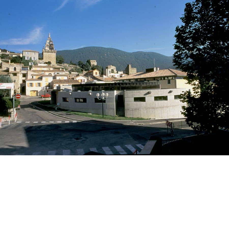 Architecture, CHAPUIS ROYER ARCHITECTES, Nyons, Drôme, médiathèque, équipement public, béton brut