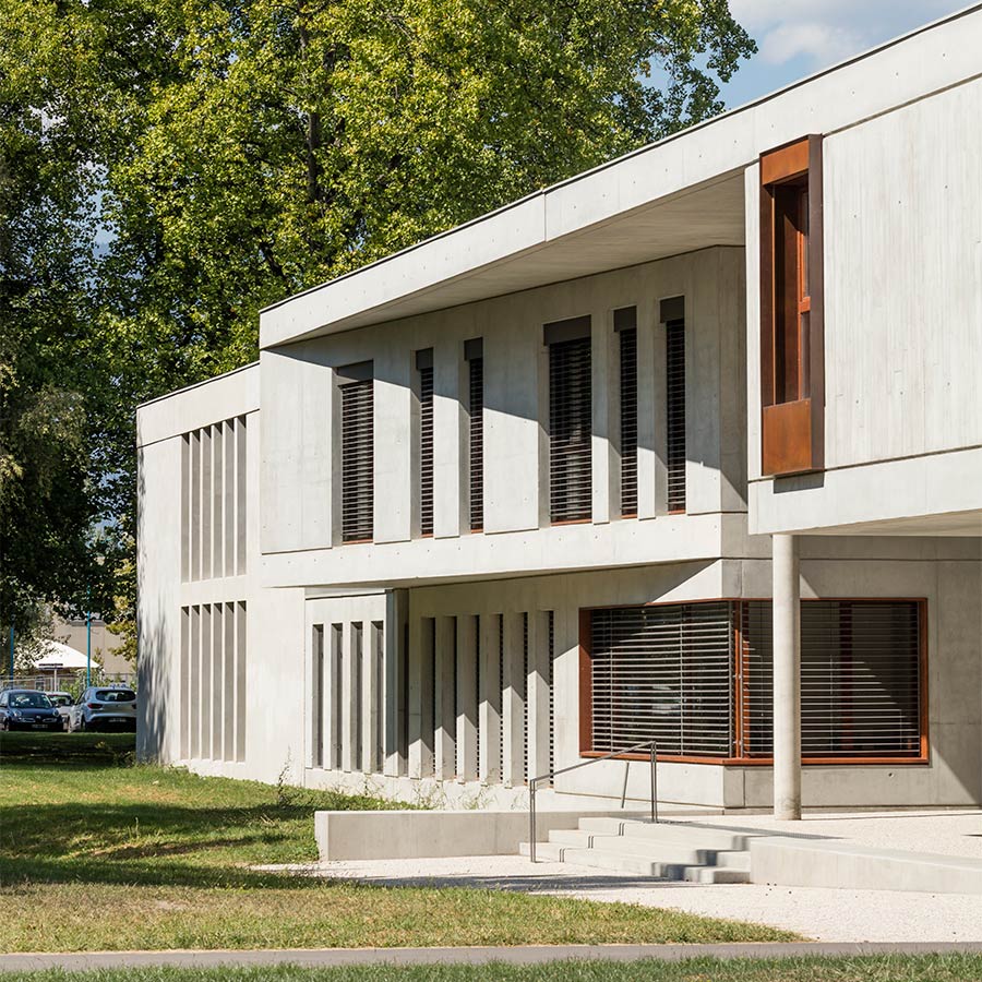 ARCHITECTURE, CHAPUIS ROYER ARCHITECTES, Grenoble, campus SMH, réhabilitation, extension, béton, corten