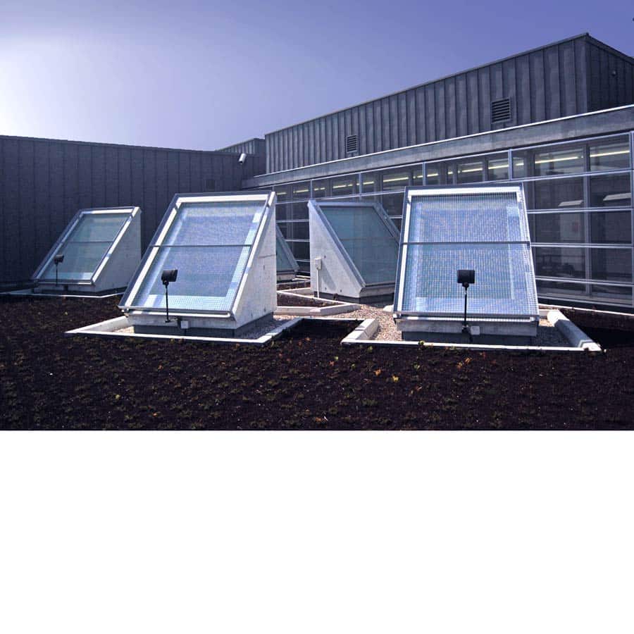 architecte CHAPUIS ROYER Vénissieux EQUIPEMENT école-de-musique béton brut zinc rue intérieure puits-de-lumière Rhône