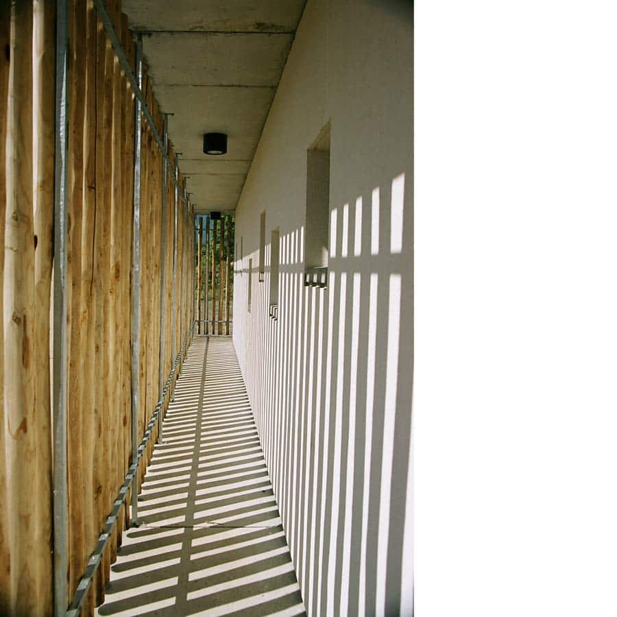 architecture dominique CHAPUIS christine ROYER équipement centre socio-culturel patio enfants intra-muros ERP Isère