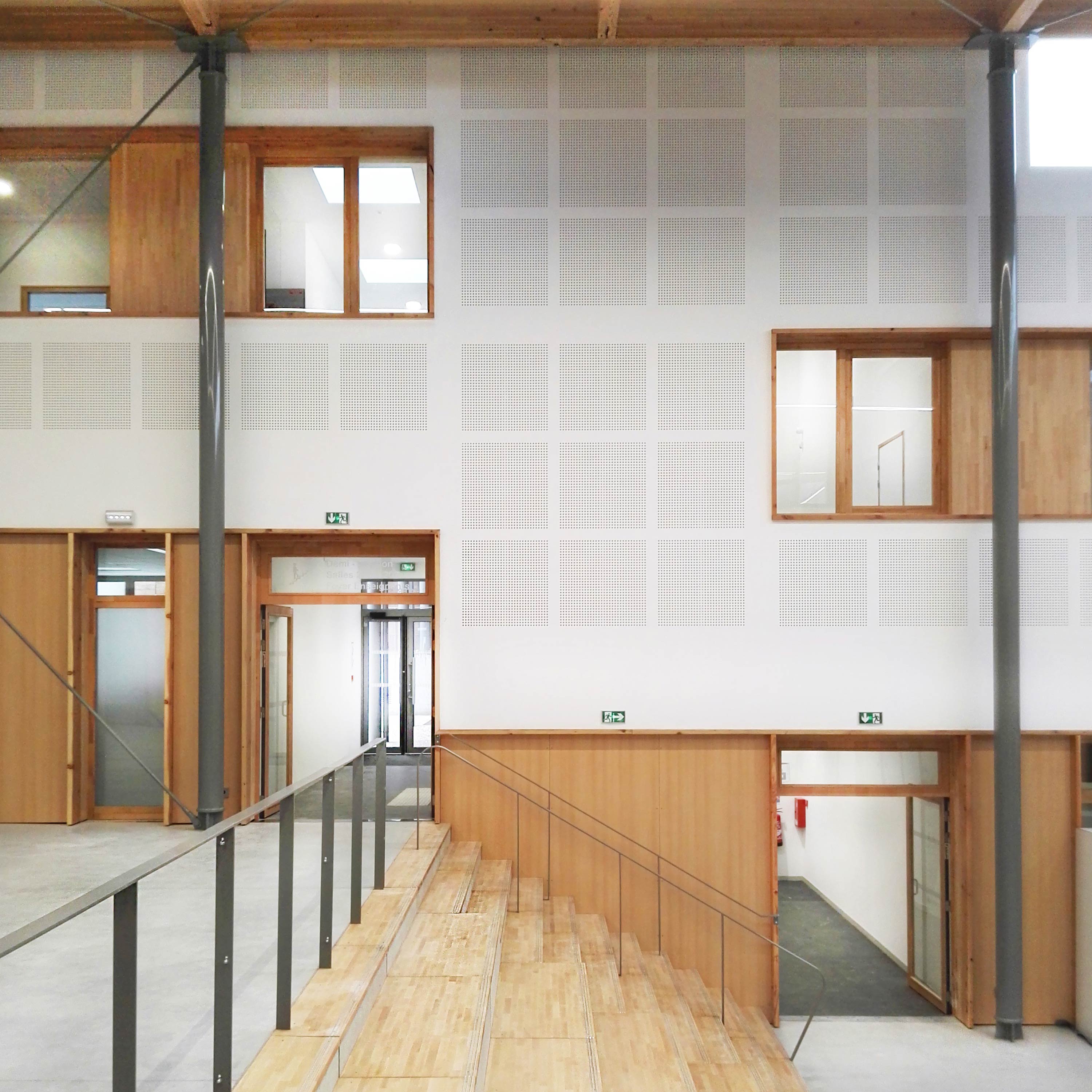 ARCHITECTURE, CHAPUIS ROYER ARCHITECTES, Corenc, Collège Jules Flandrin, réhabilitation, extension, atrium, bois, métal